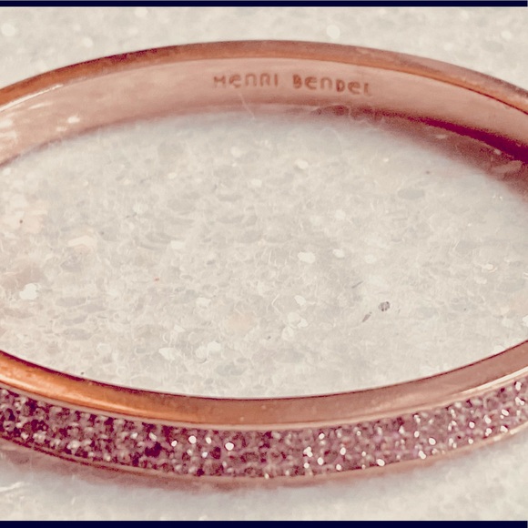 henri bendel Jewelry - Henri Bendel bracelet
